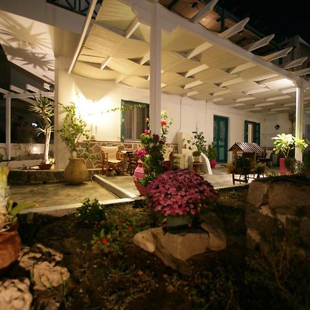 Seaside Apartments Adamantas  Exterior photo