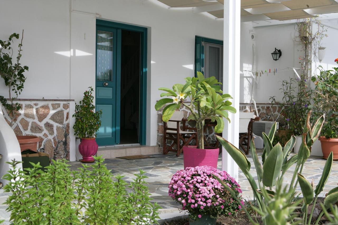 Seaside Apartments Adamantas  Exterior photo