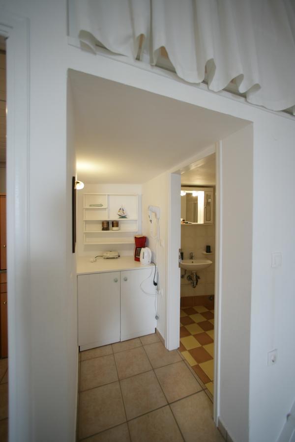 Seaside Apartments Adamantas  Exterior photo