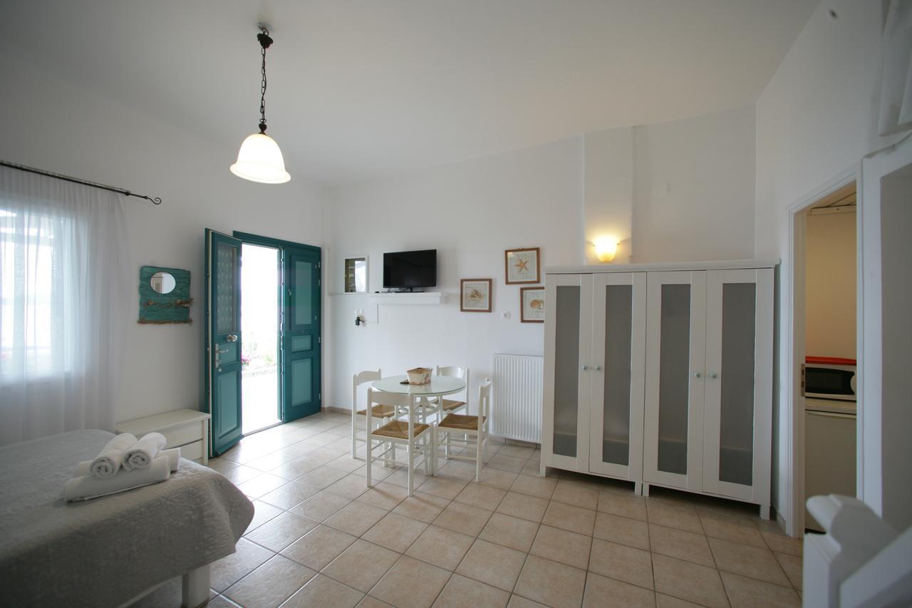 Seaside Apartments Adamantas  Exterior photo